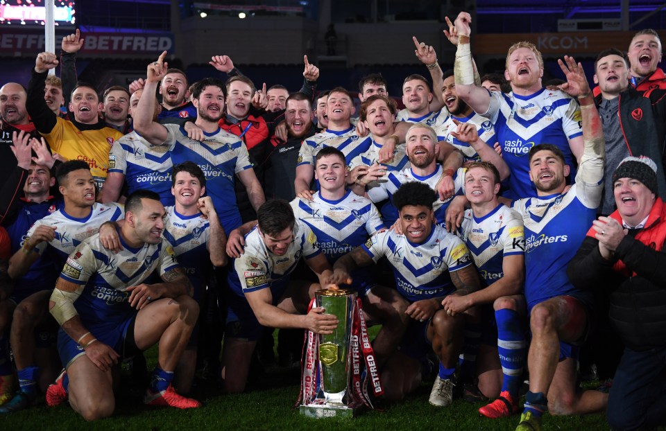 St Helens defended their title by beating Wigan 8-4