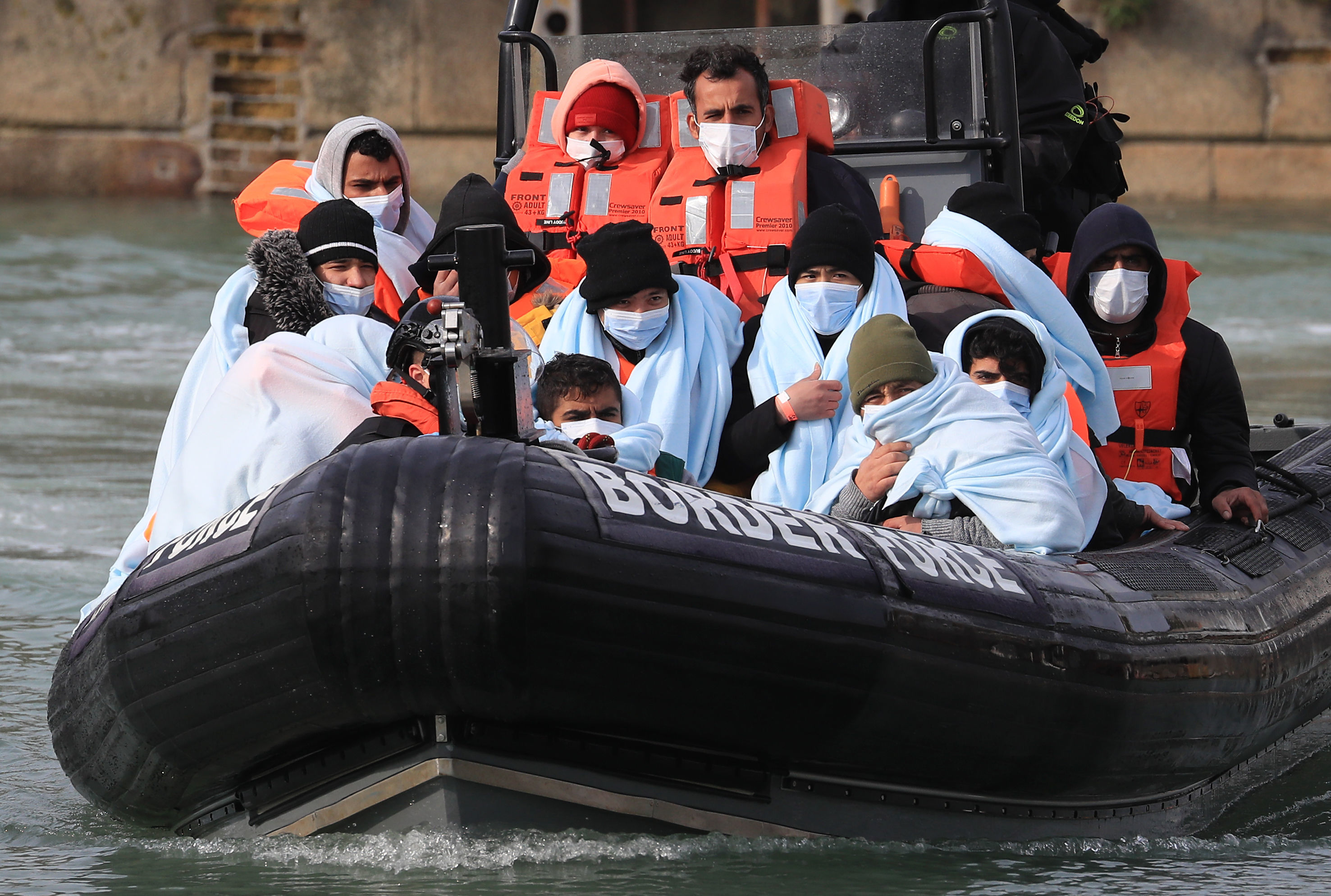 Britain and France have signed a deal to halt the number of migrants crossing the Channel