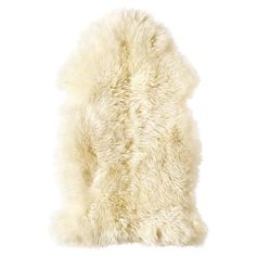 This faux sheepskin rug is just £25