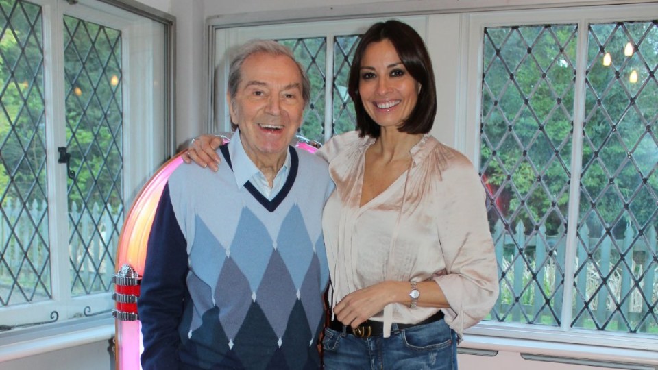 Des is pictured alongside Melanie Sykes earlier this year