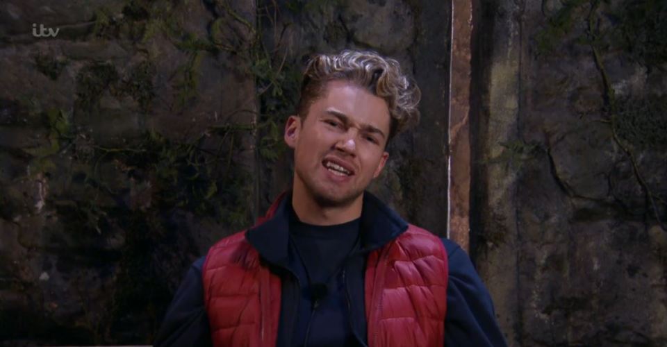 AJ Pritchard slammed Shane Richie's washing up skills on tonight's I'm a Celebrity 