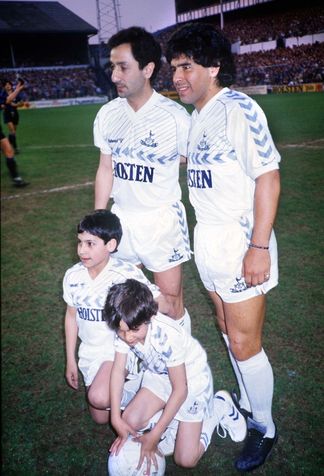 Diego Maradona lines up alongside Ossie Ardiles for his Tottenham testimonial