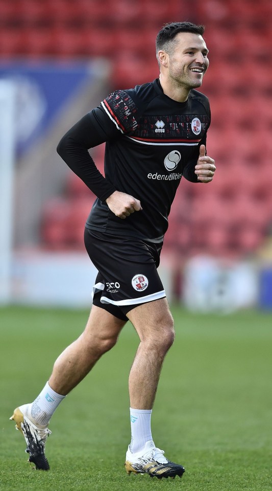 Mark Wright took to the pitch in full kit today at Leyton Orient