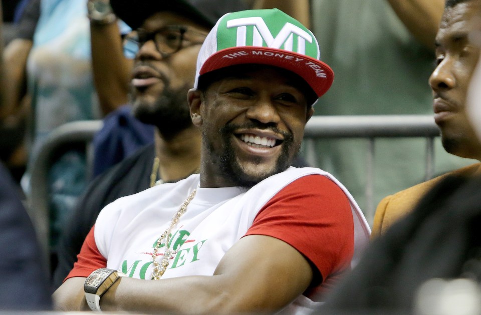 Could Floyd Mayweather be tempted with a return to the boxing ring?