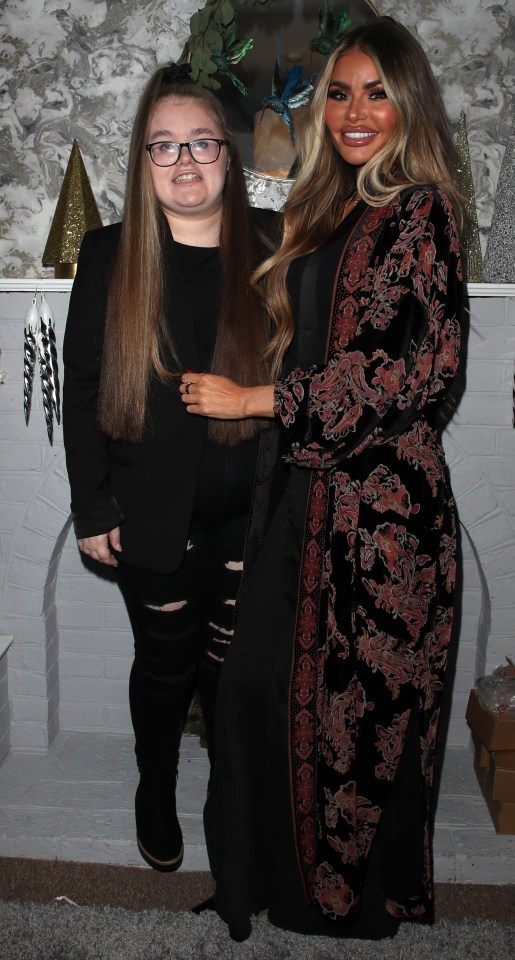 Chloe Sims posed alongside her daughter Madison at a Christmas party