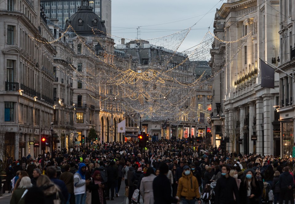 London's shops were packed with people over the weekend