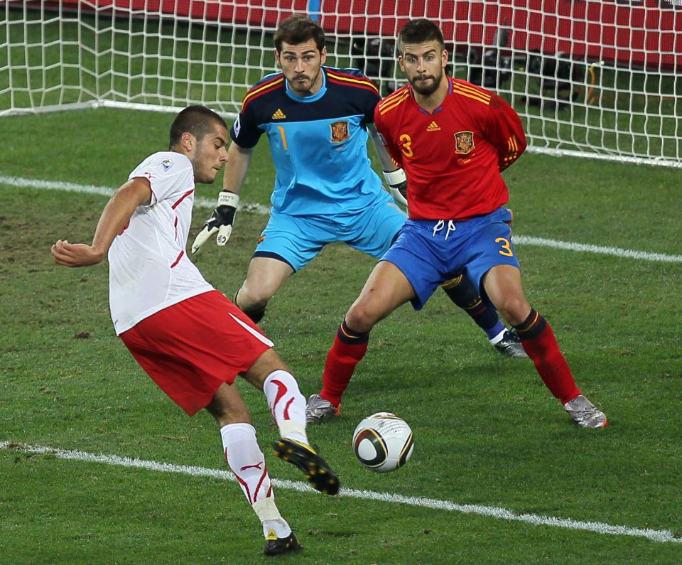 Former Spain colleagues Iker Casillas and Gerard Pique had their careers recognised