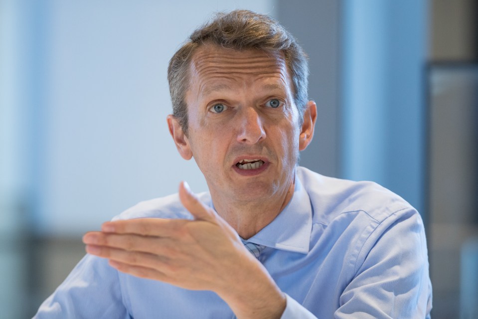 The Bank of England's chief economist Andy Haldane has called on wage support schemes to continue until the end of the pandemic