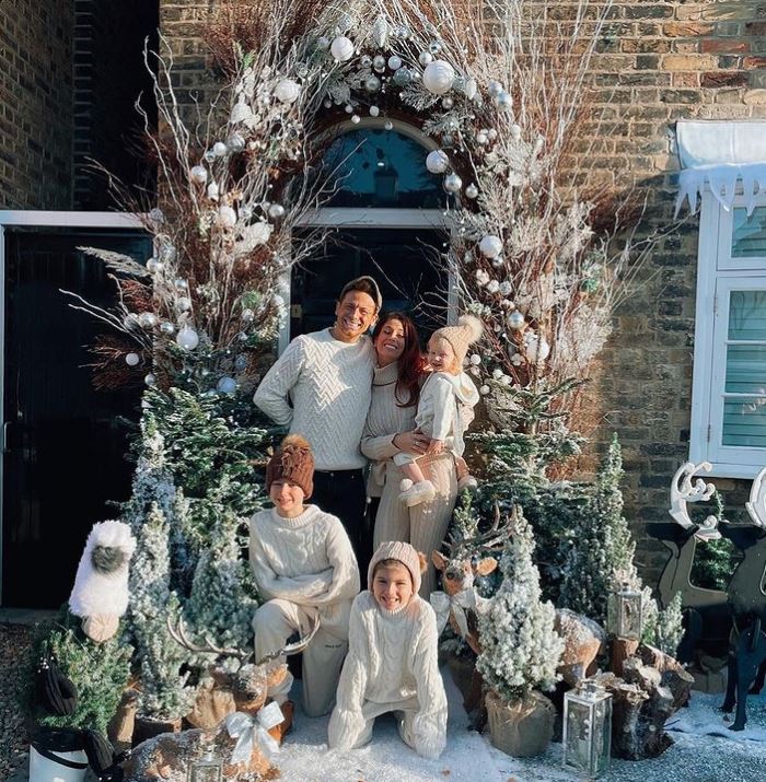 Stacey decorated her front door with an extravaganza of snowy decorations with a whimsical vibe