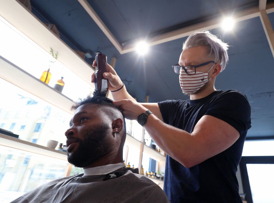 Hairdressers and barbers must close during the national lockdown