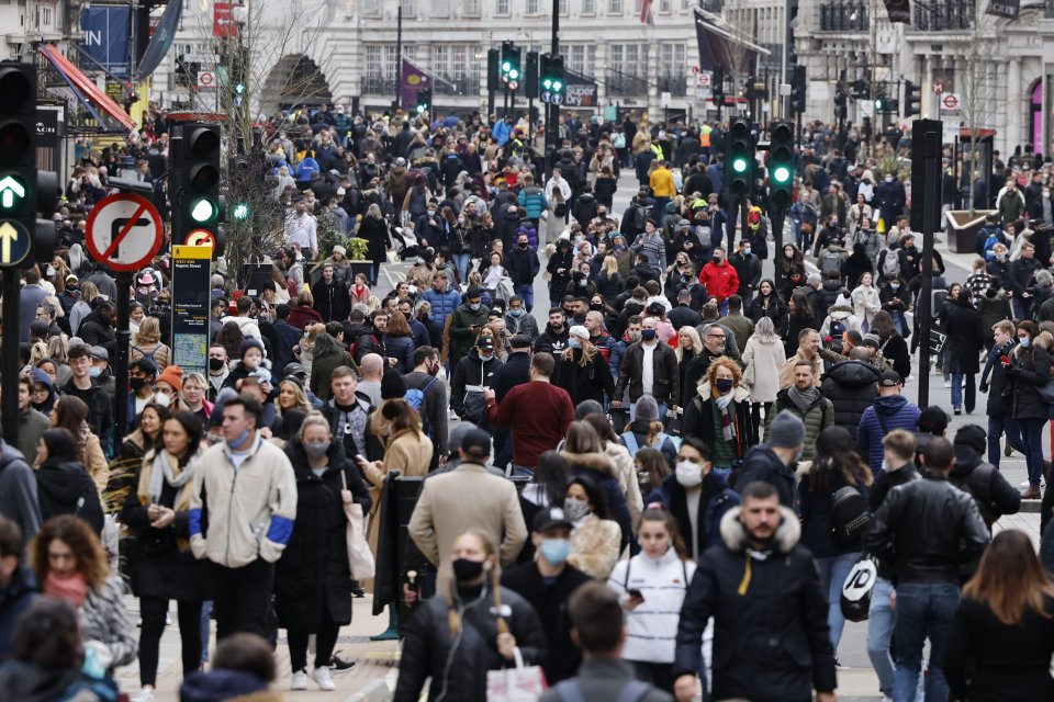 Shoppers in London flocked to stores after fears the city could be put in to Tier 3 next week