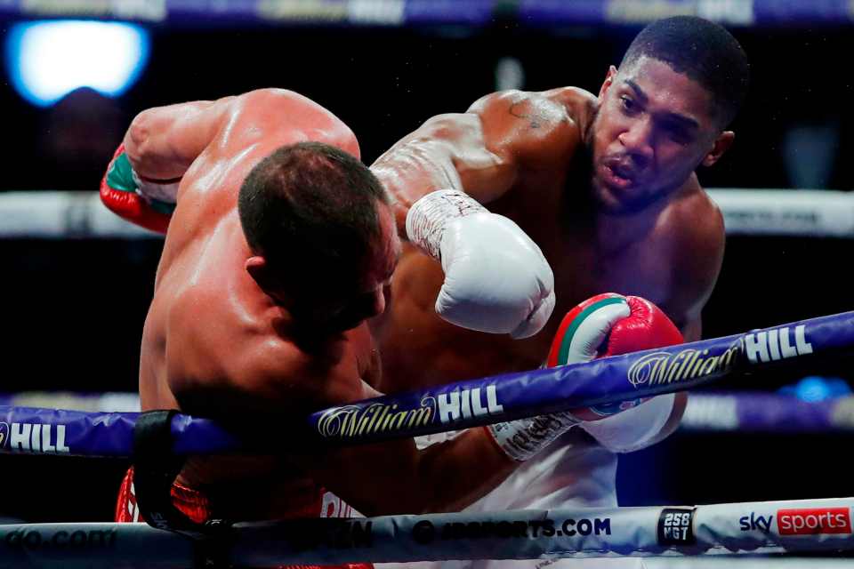 Anthony Joshua put Kubrat Pulev down with a vicious right hand