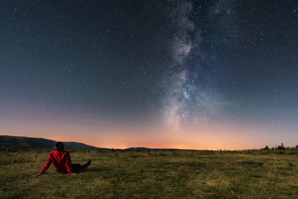 Make sure you have a clear view of the horizon without trees or buildings blocking your view