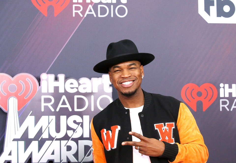 Many on Twitter think Ne-Yo is behind the Badger mask