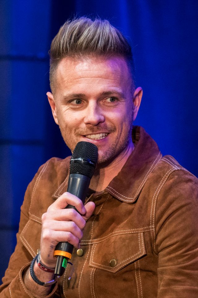 Fans went wild after Westlife's Nicky Byrne shared a video of a robin on Twitter