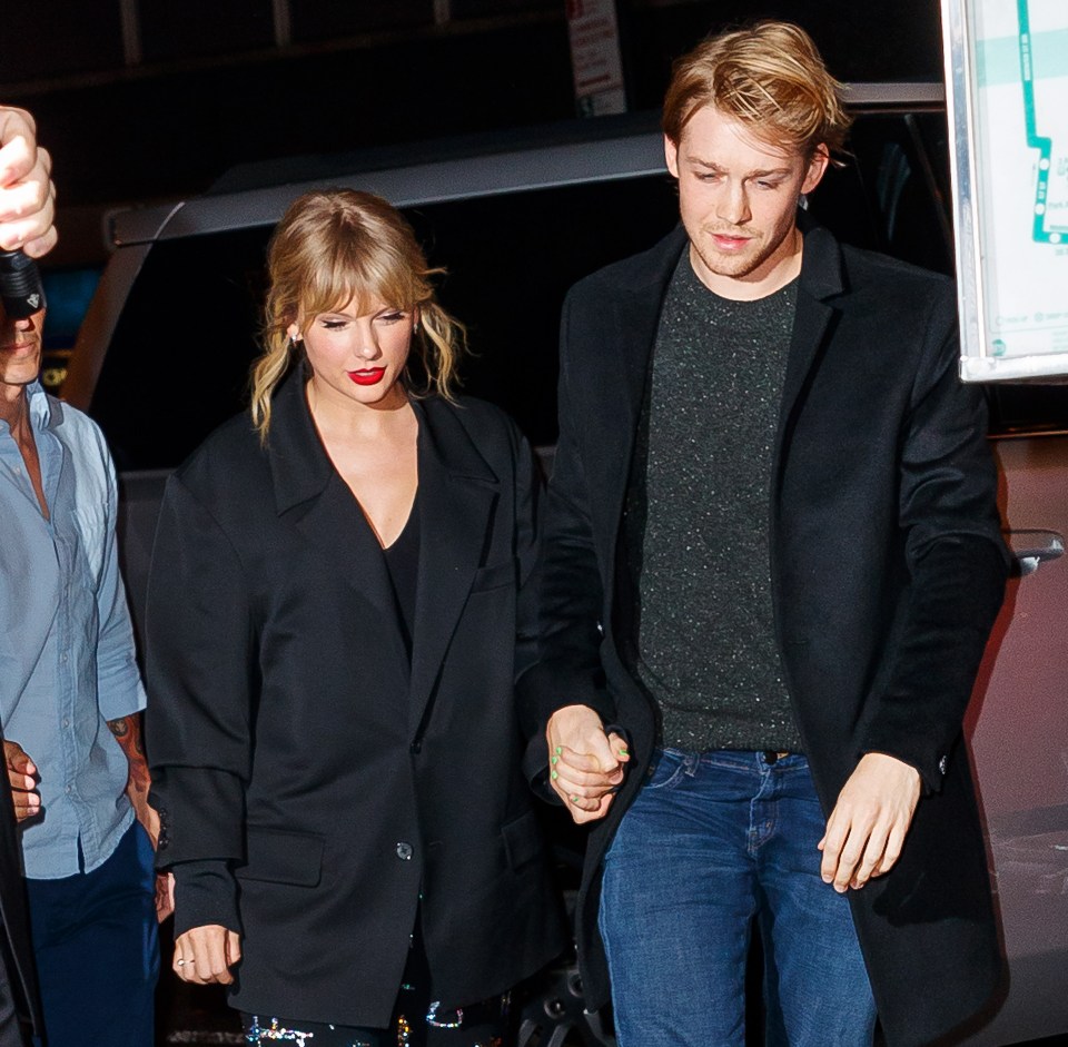 Taylor is now loved-up with Joe Alwyn 