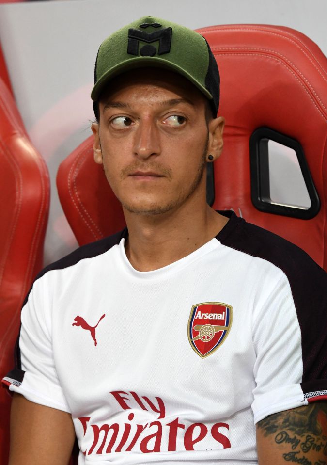 Mesut Ozil has agreed to join Fenerbahce on a free transfer