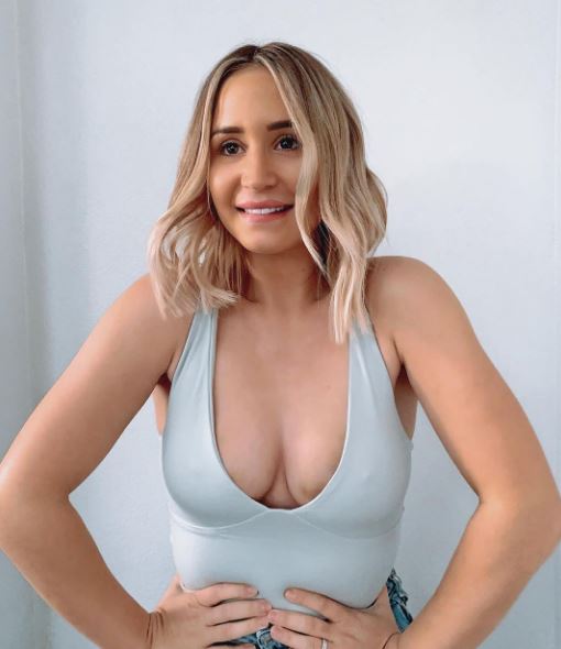 Samantha pictured two weeks after getting her implants removed