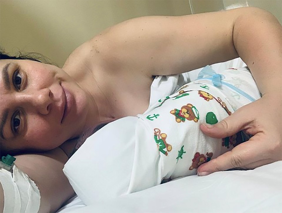 Blogger Marina Balmasheva posted images to her fans after the birth