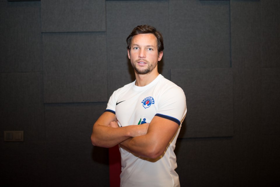 Danny Drinkwater had to wait to make his Turkish football debut after a freak swimming pool accident