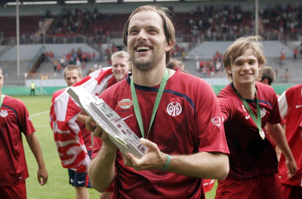 As a youth team coach Tuchel enjoyed much success, including winning the U19 Bundesliga title with Mainz in 2009