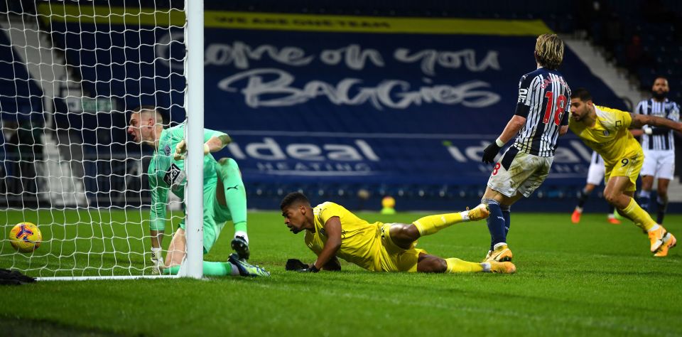 Ivan Cavaleiro's header salvaged a point for the Cottagers