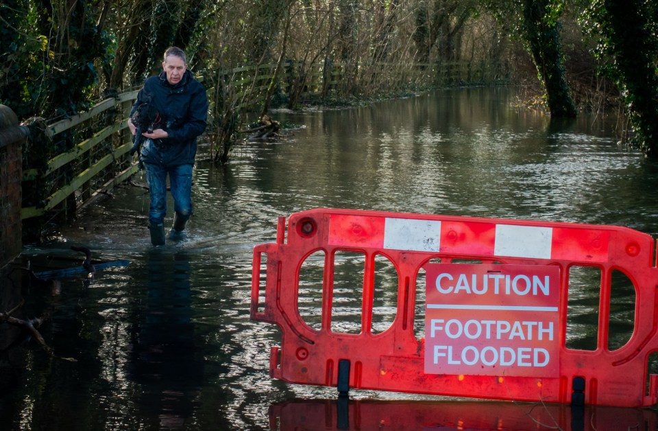 Flooding in Oxfordshire after days of torrents and burst riverbanks 