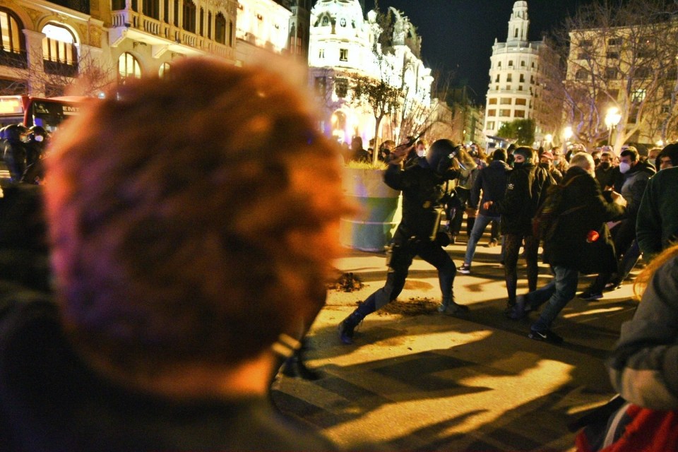 Officers used batons against demonstrators