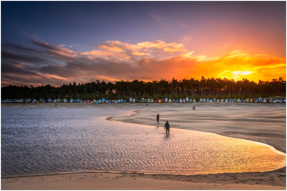 Explore the beautiful beaches of Norfolk during a seaside break