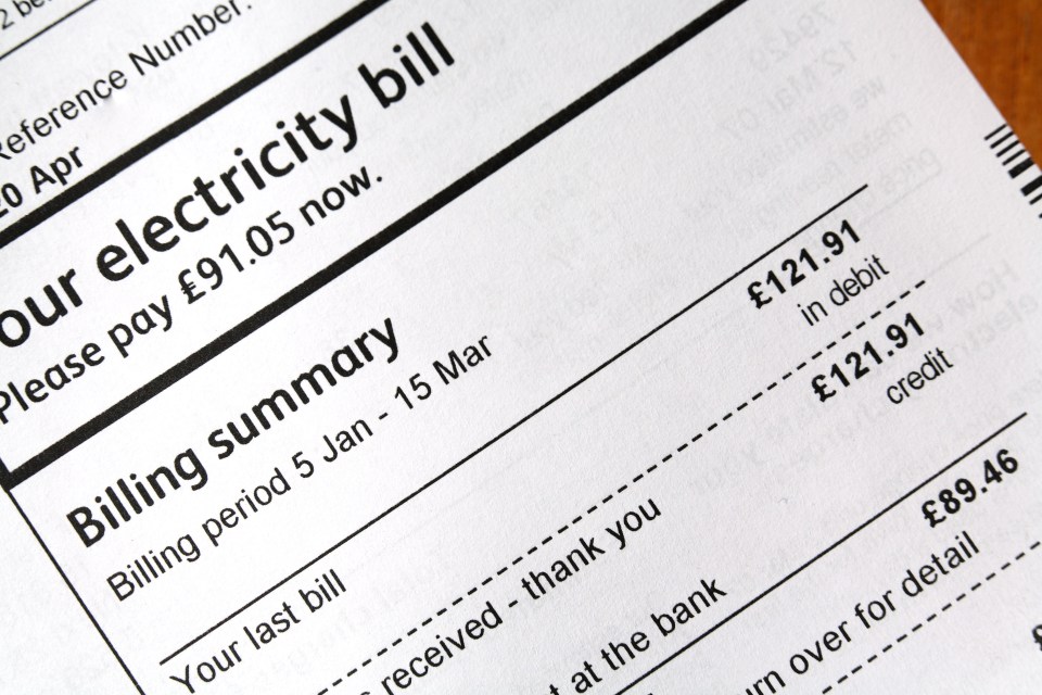 We explain ways to cut your energy bills by hundreds of pounds