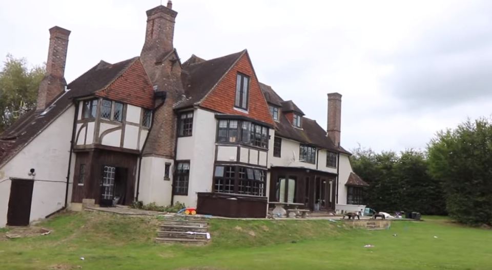 Katie's 'mucky mansion' in Sussex