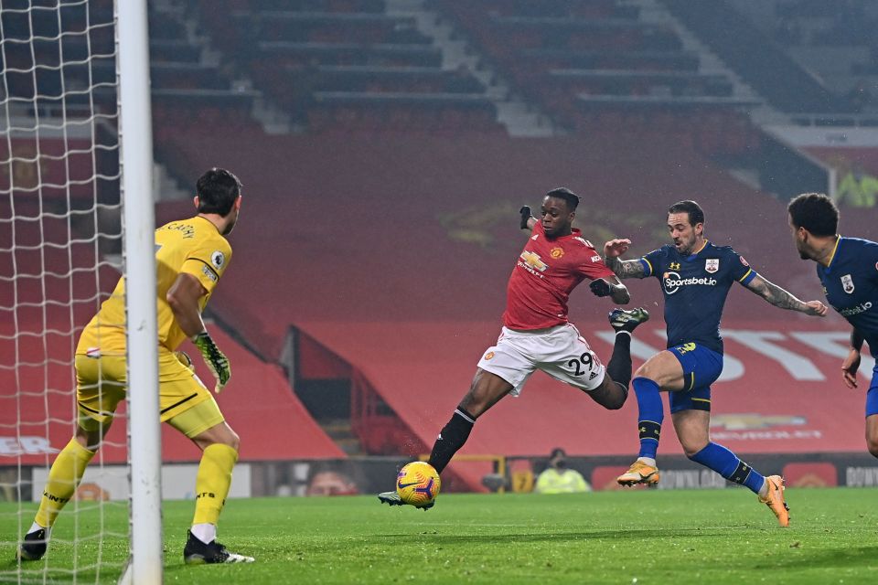 Aaron Wan-Bissaka breaks through to put Man Utd in front on 18 minutes