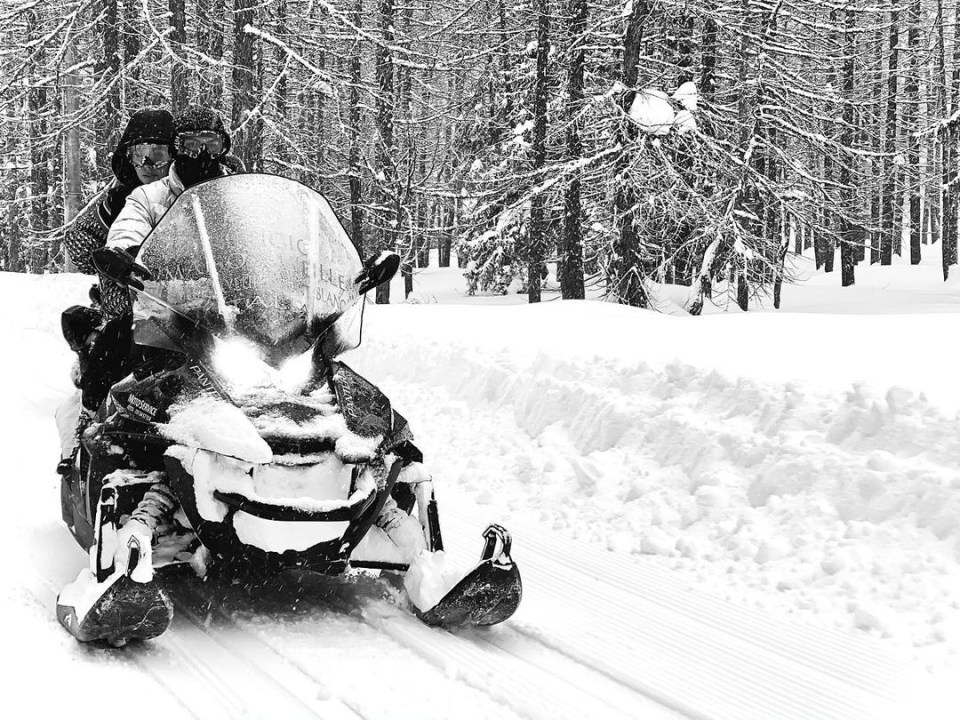 Cristiano Ronaldo and Georgina take a snowmobile for a spin