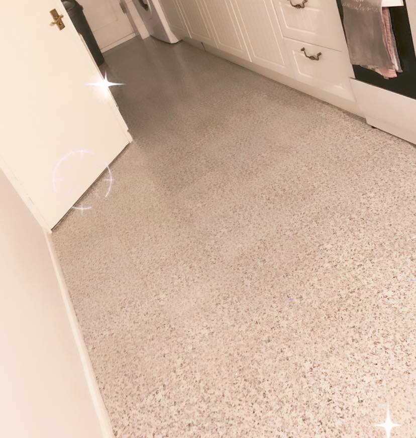 A single mum showed off her new kitchen floor which she spruced up for just £20