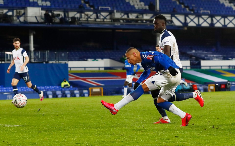 Richarlison's second made it 4-3 to Everton with 22 minutes to go