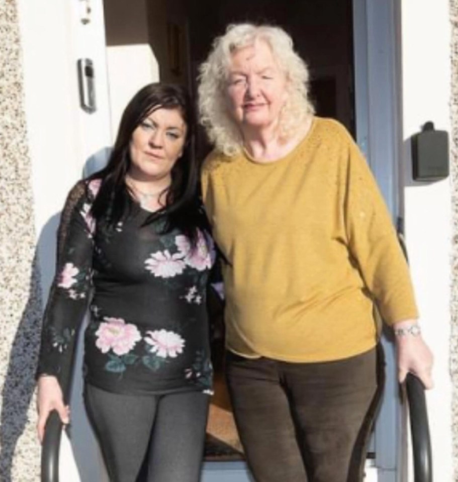 Pat's niece Sheryl (left) described the postman is "inhuman"