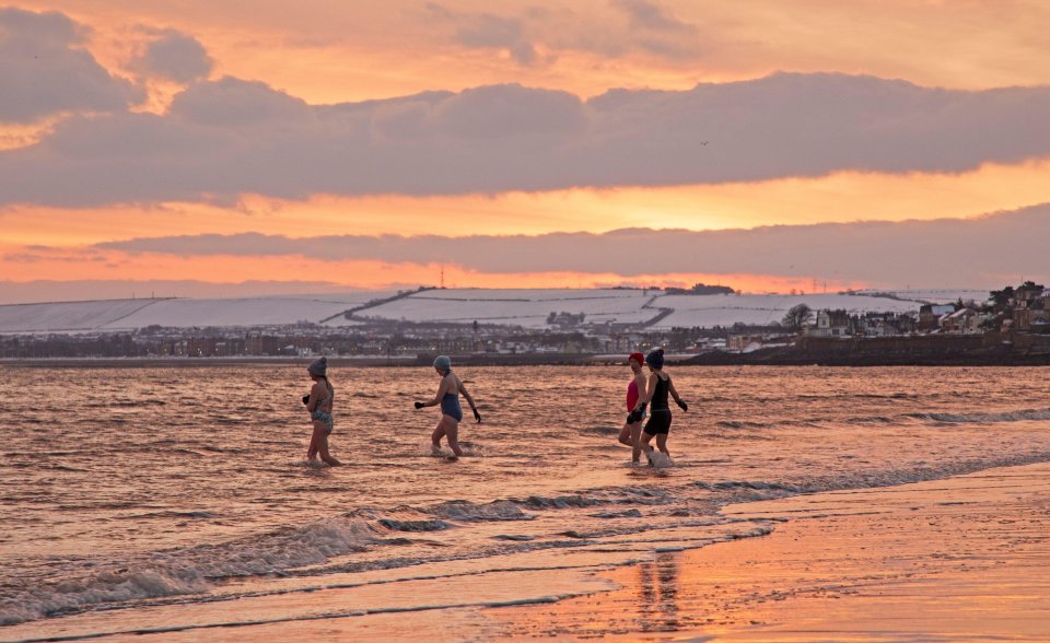 Stunning red colourful sky for valentine's weekend at sunrise over Firth of Forth