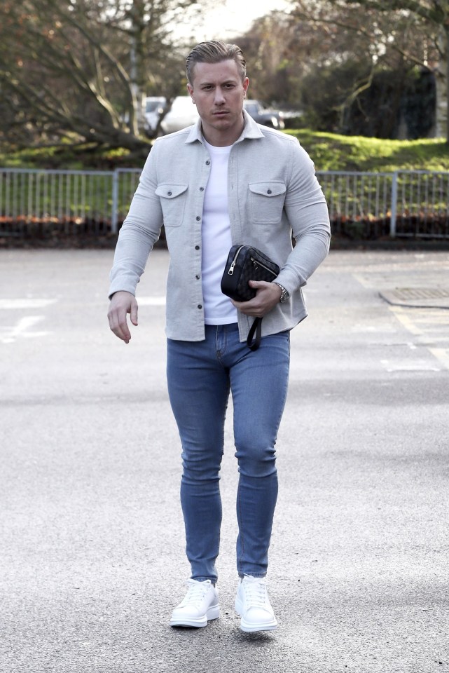 Kris looked tense as he was snapped in his first outing after the break-up