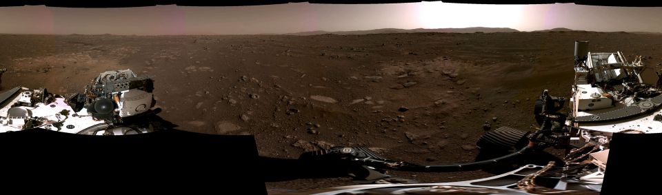 A panorama view of Mars' surface taken by the Red Plant rover