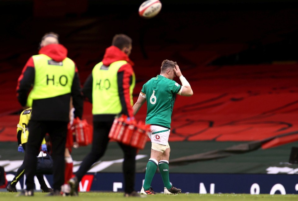 Peter O'Mahony of Ireland leaves the pitch