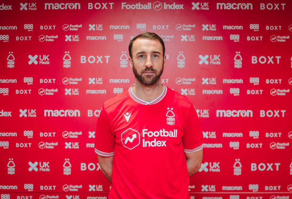 Glenn Murray has been reunited with Chris Hughton after joining Nottingham Forest