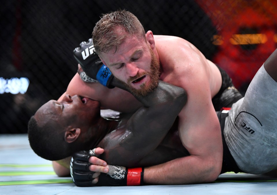 Jan Blachowicz dominated Israel Adesanya on the floor