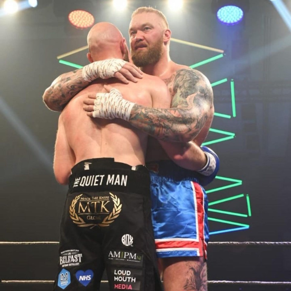 Bjornsson saw off Irish cruiserweight Steven Ward before taking on Hall