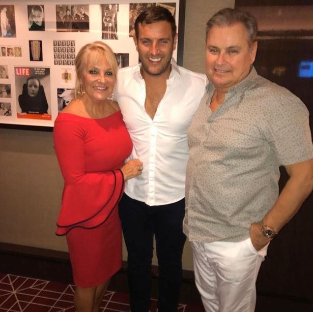 Mark's cousin Elliott Wright (middle) with his father Eddie (right)