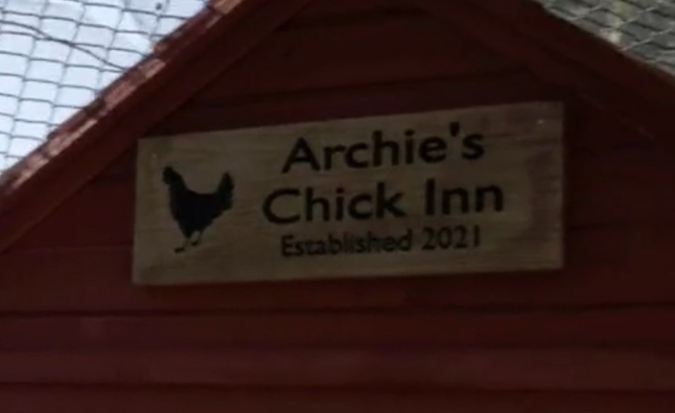 This sign showed the couple's son Archie obviously loved the family's hens