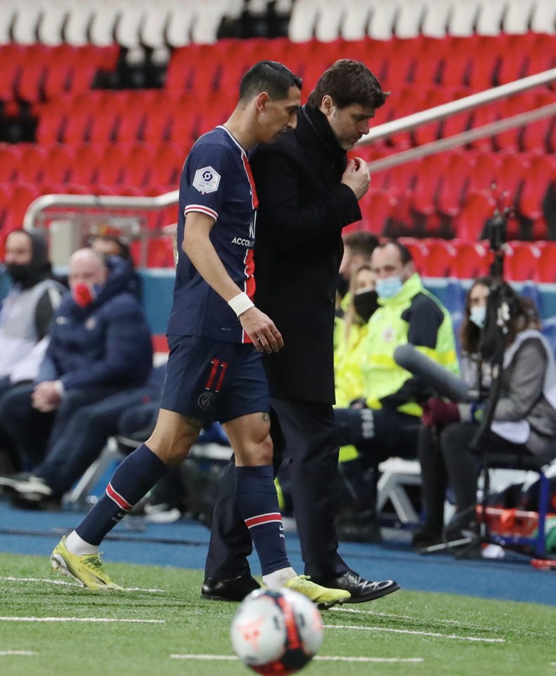 Mauricio Pochettino walked Angel Di Maria down the tunnel