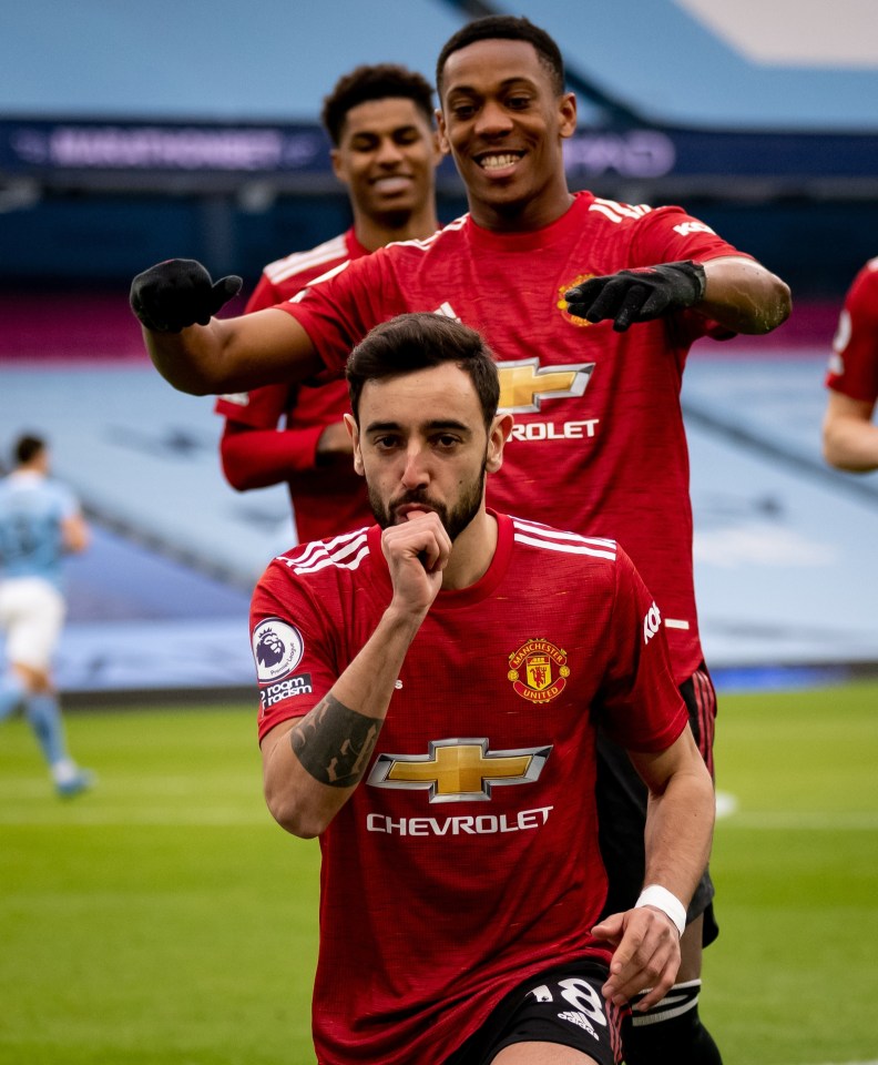 Man Utd rush to hail Bruno Fernandes for his early breakthrough from the penalty spot