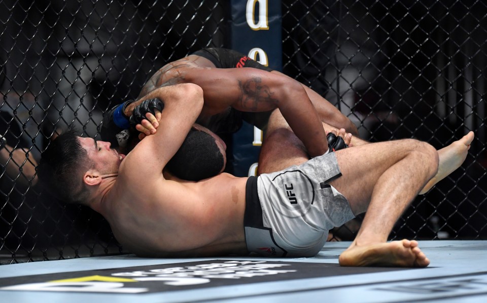 Tyron Woodley (L) locked horns with Vicente Luque (R) in the co-main event of UFC 260