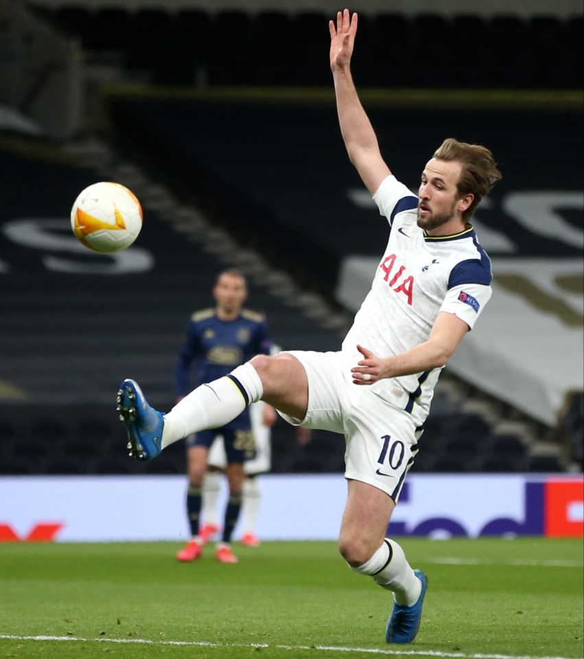 Harry Kane stretches in vain on this occasion but soon hit the Tottenham opener