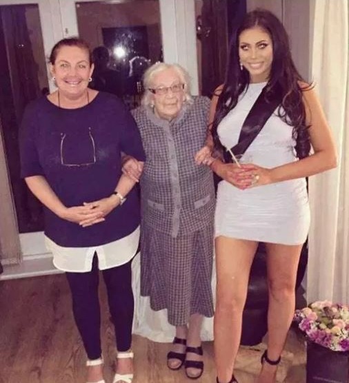 Chloe and her mum (left) together in an old snap shared on Instagram